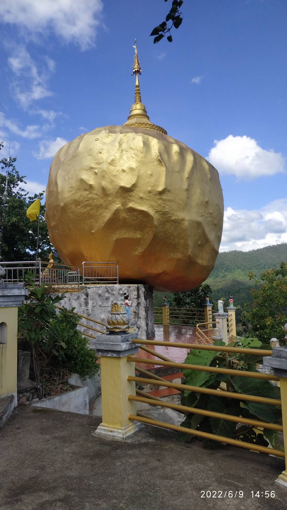 วัดพระธาตุดอยมอญจิ่งทุ่งข้าวพวง